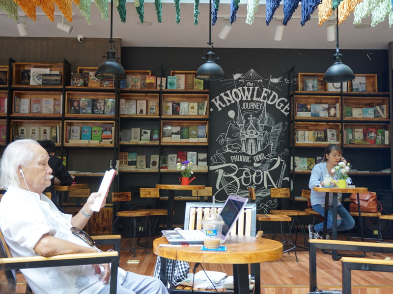 người Sài Gòn thích đi quán cà phê